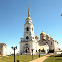 Вид на Свято-Успенский кафедральный собор с колокольней, Владимир