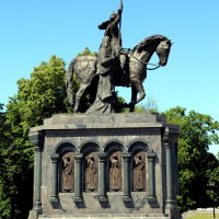 Памятник святителям Владимирской земли, Владимир