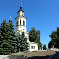 Николо-Кремлёвский храм и памятник Александру Невскому, Владимир