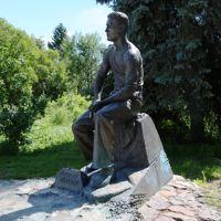 Памятник поэту-маринисту А.А. Лебедеву, Суздаль