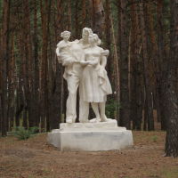 Скульптура "Семья на отдыхе", Жирновск
