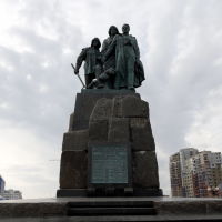 Памятник на мысе Любви героическим рыбакам сейнера "Уруп", Новороссийск