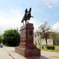 Памятник М.И. Платову напротив войскового собора, Новочеркасск
