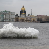 Облако на Неве, Санкт-Петербург