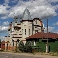 Особняк, Петровск