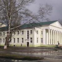Городской дом культуры в центре города, Харцызск