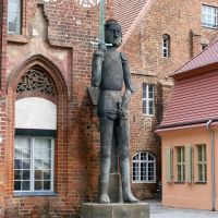 Germany_Brandenburg Country_City of Brandenburg_market square_Roland statue on the brickstone-gothic townhall_100_3057.JPG, Бранденбург