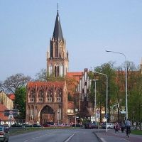 Stargarder Tor und Kirche in Neubrandenburg, Нойебранденбург