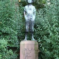 Weißenfels - Statue "Schusterjunge"/Paul Juckoff, Вейссенфельс