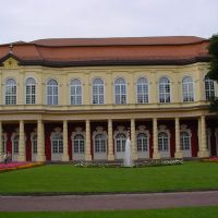 Orangerie mit Schlossgartensalon Merseburg, Мерсебург