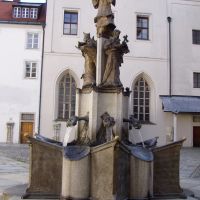 Brunnen im Innenhof des Doms zu Passau, Пасау