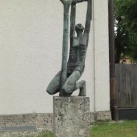 Skulptur "St.Sebastian" von Rolf Märkl in Rosenheim, Розенхейм