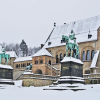 Aristokratentreffen Barbarossa und Wilhelm I – Kaiserpfalz Goslar - (C) by Salinos_de NI, Гослар