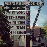 DELMENHORST: "Über 700 Jahre Deutsche Heimat" (leider viel zu "braun" - z.B. die Wegweiser) / "More than 700 years German native country" (unfortunately far too "brown" - e.g. the signposts) • 2008, Дельменхорст