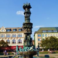 Historiensäule (It tells the history of Koblenz). To enlarge, Кобленц