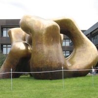 Bonn, Henry Moore, Plastik Two Large Forms, Бонн