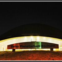 ¤{B} - Zeiss Planetarium Bochum am Abend, Бохум