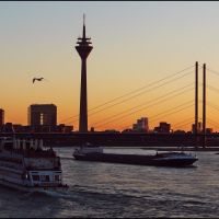Skyline of Düsseldorf and the River Rhine - Germany - [By Stathis Chionidis], Дюссельдорф