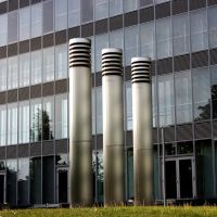 OLG Hamm: Die Säulen der Gewaltenteilung als Skulptur., Хамм