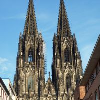Kölner Dom aus der Straße "Burgmauer" betrachtet // Cologne Cathedral, Кельн