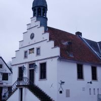 The historic Rathaus (town hall) on the Marktplatz, build 1555., Линген