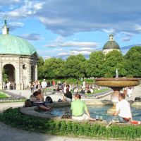 #04 Hofgarten, Diana Pavillion,  mit Blick zur Bayerischen Staatskanzlei, München, Мюнхен