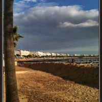 La plage de Cannes en automne.  (photo/téléphone), Канны