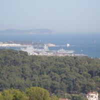 portaaviones en Toulon, Ла-Сен-сюр-Мер