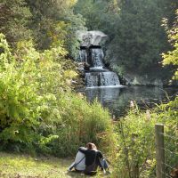 Les amoureux de la cascade du Bois de Boulogne, Булонь-Билланкур