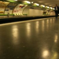 Gare du metro Parisien (Les Sablons), Левальлуи-Перре