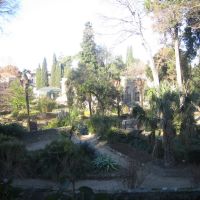 Jardin des Plantes de Montpellier créé par un édit de Henri IV en 1593 (attaché à la Faculté de Médecine), Монпелье