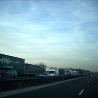 Highway A3 : traffic-jam before Christmas holiday, Ла-Курнье
