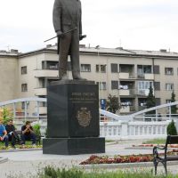 Kragujevac, spomenik Jovan Ristić 1831-1899, državnik i diplomata, Крагуевач