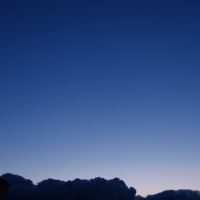 青い空と黒い雲, Вакэйама