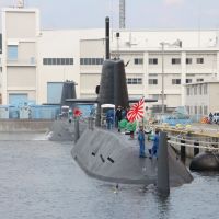潜水艦　２隻, Йокосука