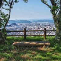鳥取城本丸跡から市街地を望む　The view from ruins of Tottori castle, Йонаго