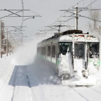 721 raising some snow on the Chitose line 2005 ( map reference is approximate ), Ономичи