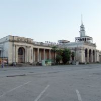 ЖД вокзал, Гали