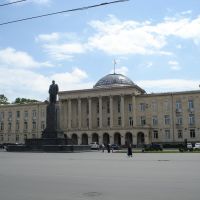 A estátua de Stalin na Praça Stalin em Gori, Georgia, Гори