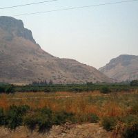 Mt. Arbel and Mt. Nitai, Мигдаль аЭмек