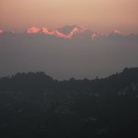Kanchenjungha as seen from Gandhi Road at early morning during last week of September, Даржилинг