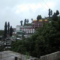 Darjeeling city view from running car 2004, Даржилинг