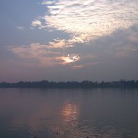 Sunset at Ganges, Панихати