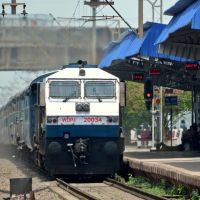 The New Locomotive Link For Wainganga Express, Бхилаи