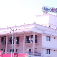 DPAK MALHOTRA, Hotel Shiv International, Surendernagar, गुजरात  भारत Gujarat Bharat ગુજરાત  ભારત  દેશનું, Бхуй