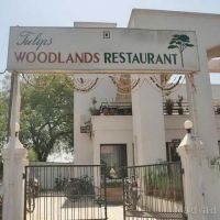 Woodlands Restaurant, Надиад