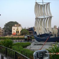 Boat Sculpture - Makkai Pool, Сурат