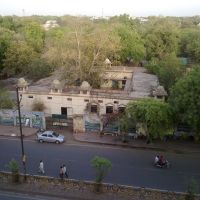 View of Gwalior Zoo main gate from D. D. Mall terrace at Gwalior, Гвалиор
