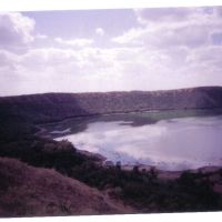 Impact of a celestial Rock- Lonar Crater, Ахмаднагар