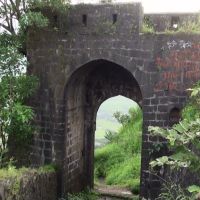 South Gate - Ajinkyatara Fort, Satara.....https://www.youtube.com/watch?v=ApW7b9ps474, Сатара